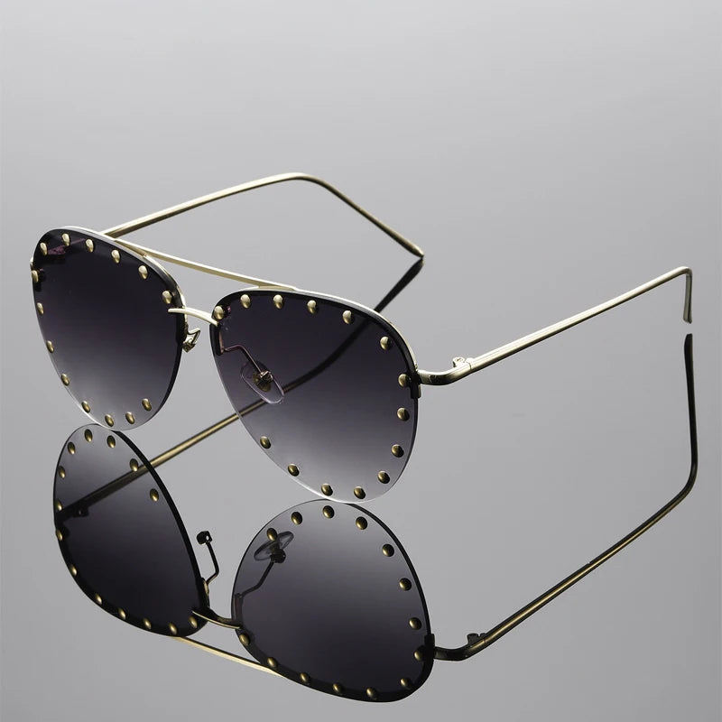 Stud Pilot Sunnies